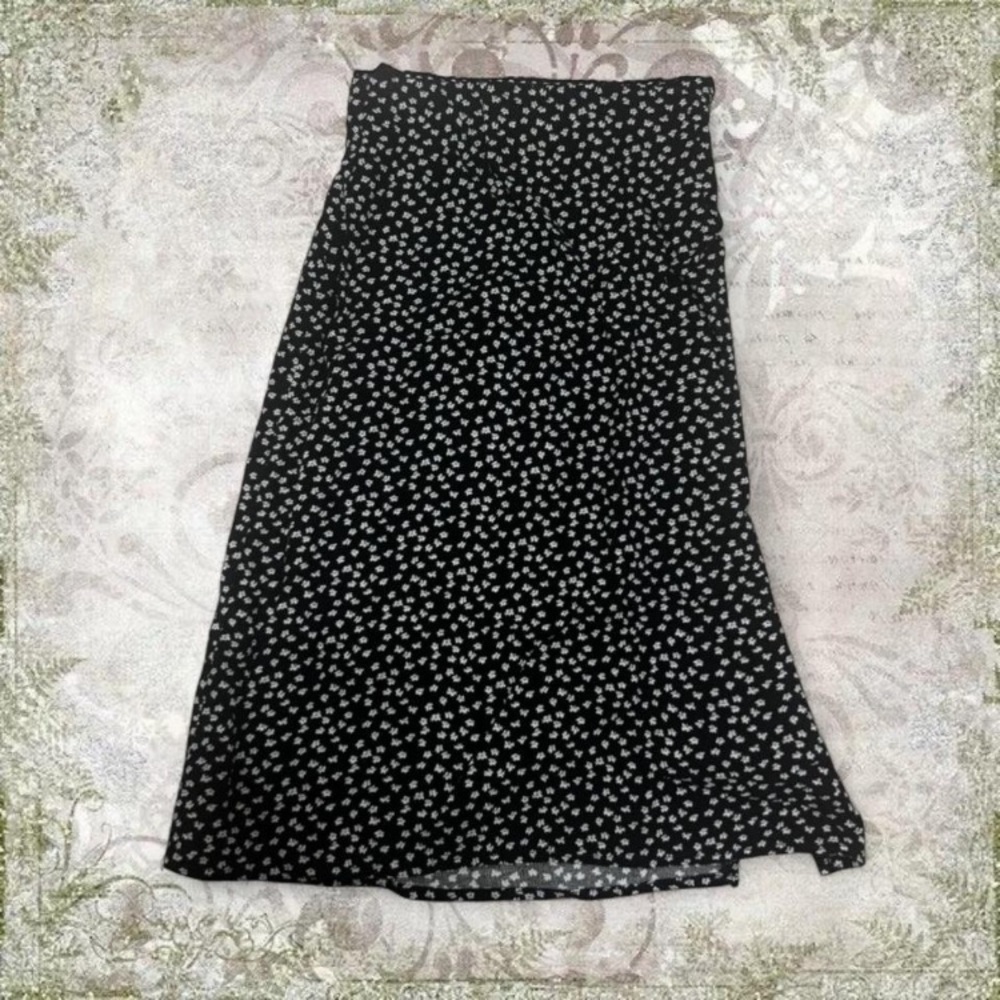 Aeropostale Black Maxi Skirt with White Floral Print